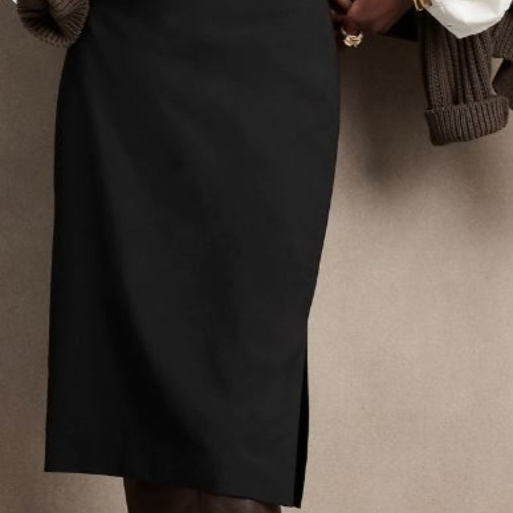 Banana Republic Black Pencil Skirt - Size 10